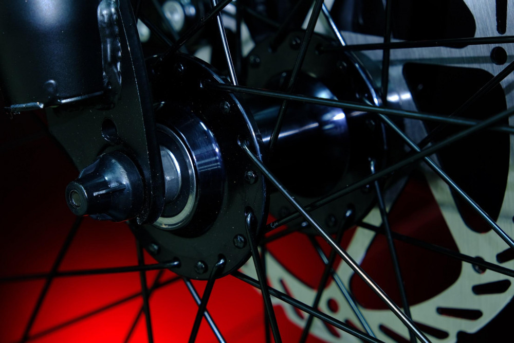 Heam Alpha 200 Матовый Чёрный/Красный рама 17 (на рост 155-173)