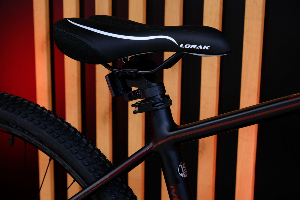 LORAK MT 29 - 3000 Матовый Чёрный/Красный рама 23 (на рост 188-203)